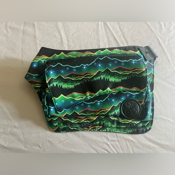 Sipsy and Wilder - Picture 2 of 6